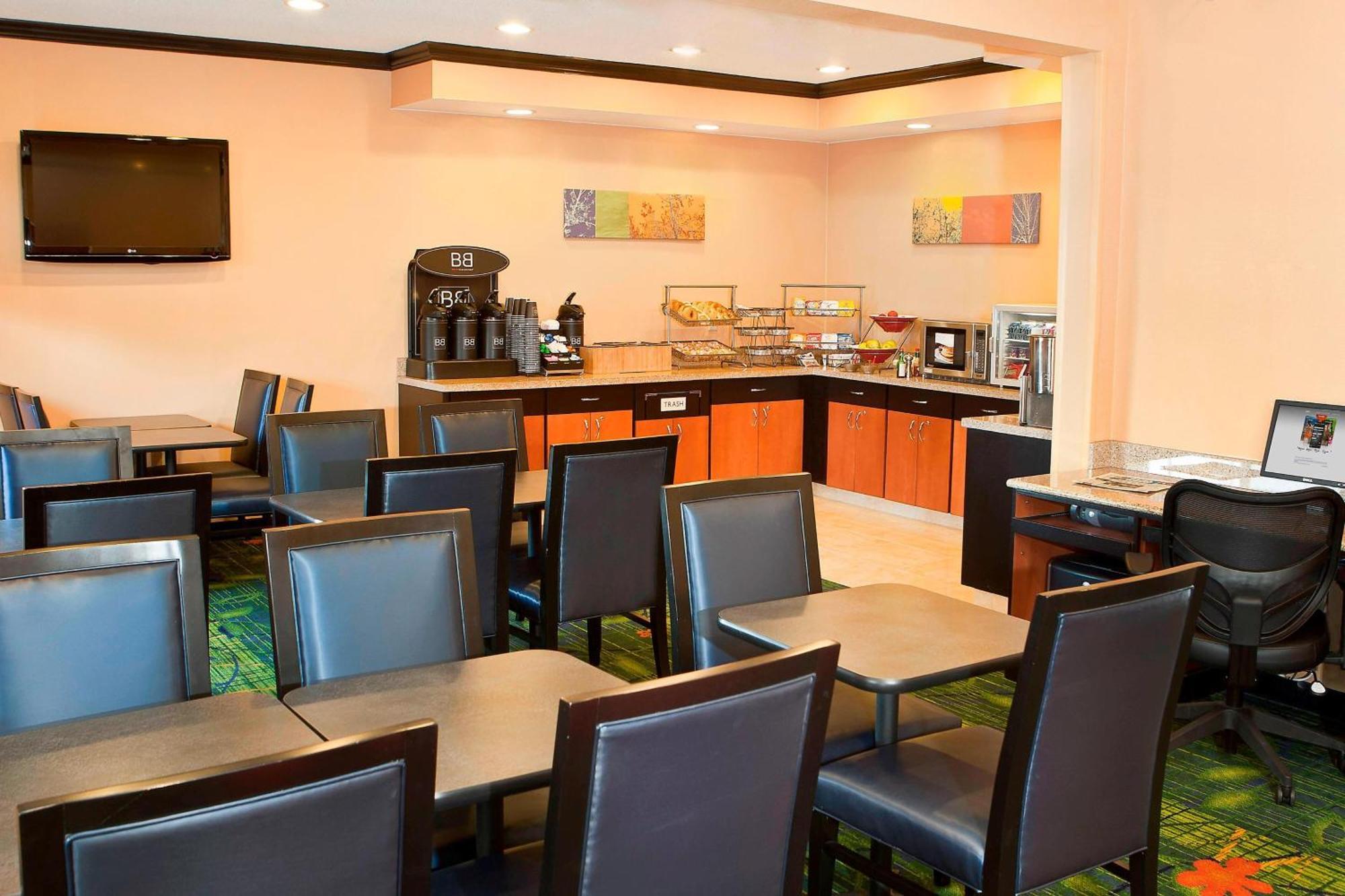Fairfield Inn By Marriott Forsyth Decatur Екстериор снимка