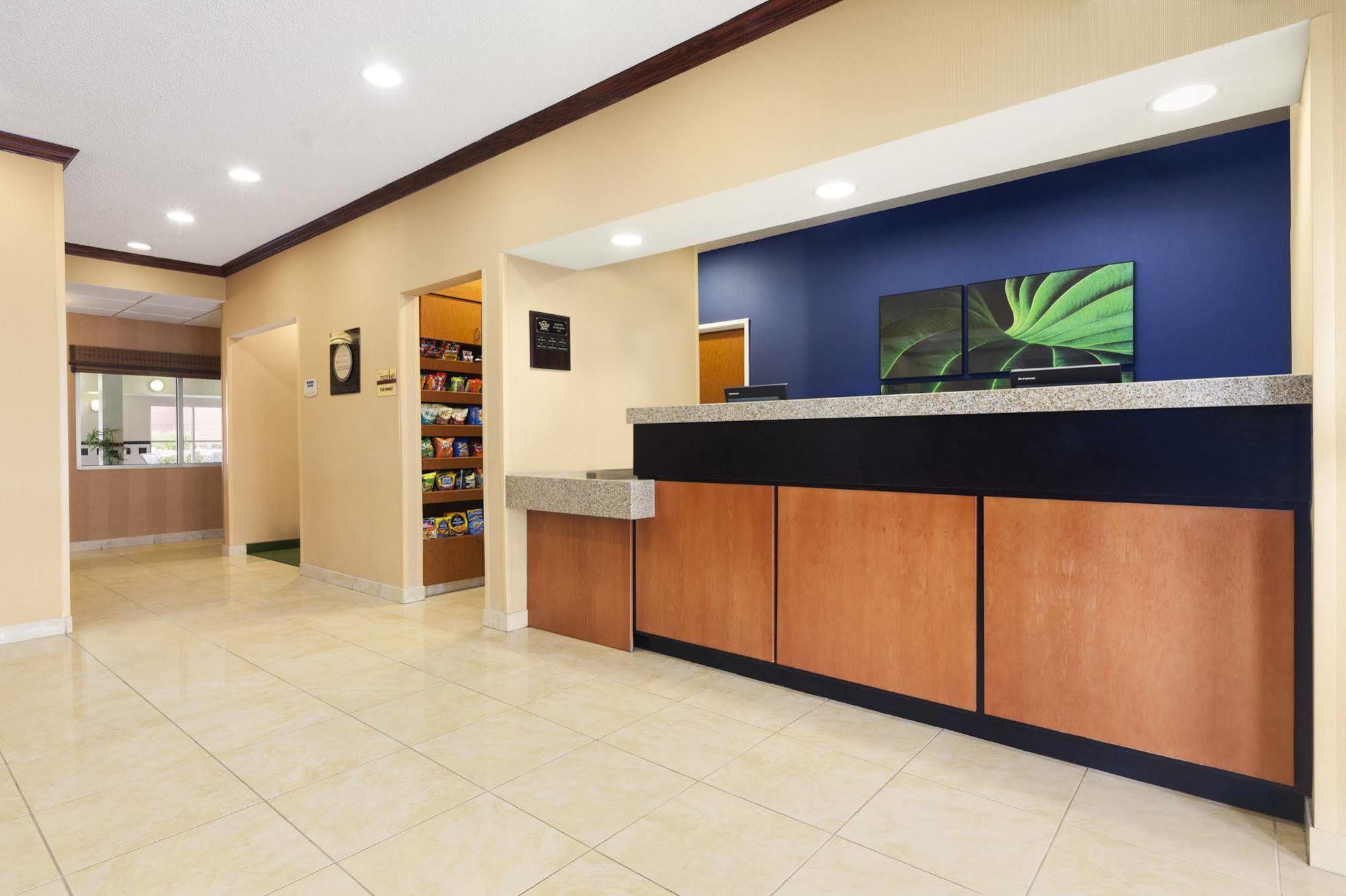 Fairfield Inn By Marriott Forsyth Decatur Екстериор снимка